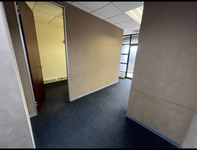120M² OFFICE FOR SALE IN UMHLANGA RIDGE
